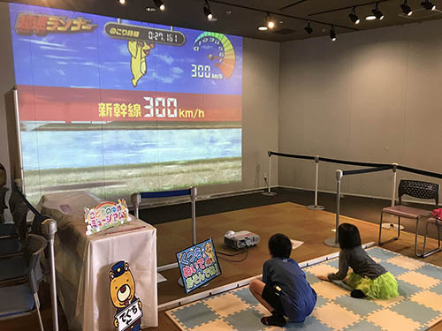 ぬりえコーナーの様子 (ここにこ 2019)