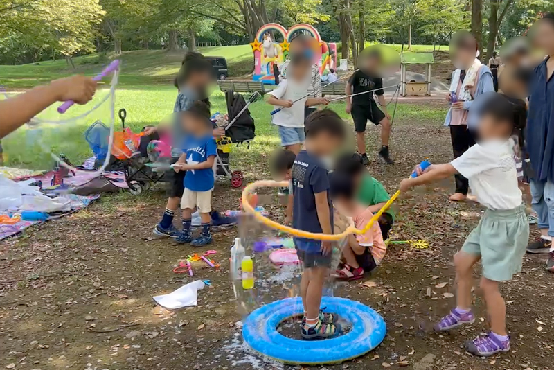 カラフルなシャボン玉